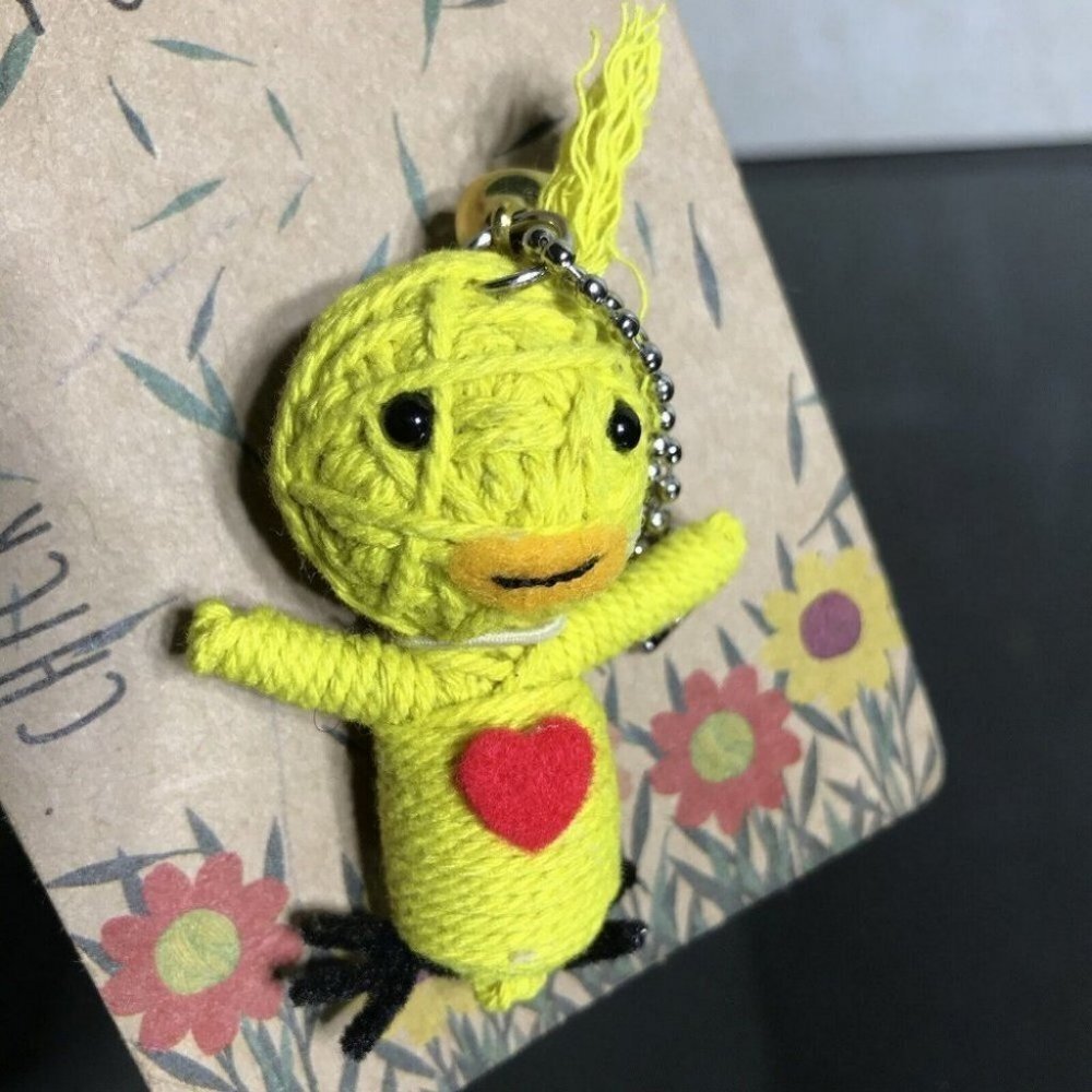 KNITMARES KEYCHAIN yellow Chick Chicken with heart chick Key Chain New - Picture 2 of 7
